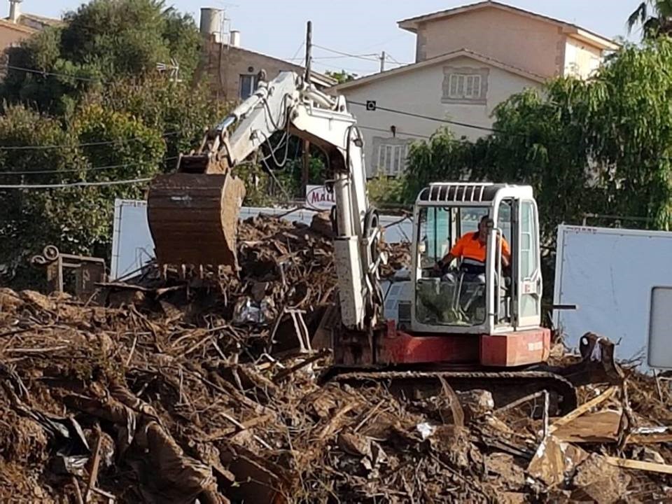 Clearing flood damage in Mallorca, Spain, October 2018 – Credit: 112 Illes Balears